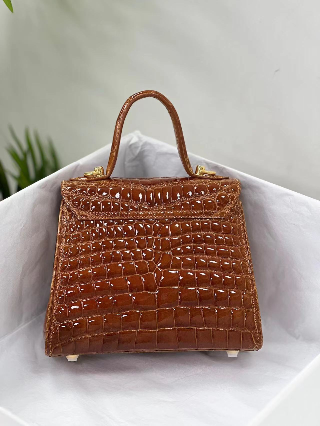 Nile Alligator Luxury Elegant Handbag Shoulder Bag