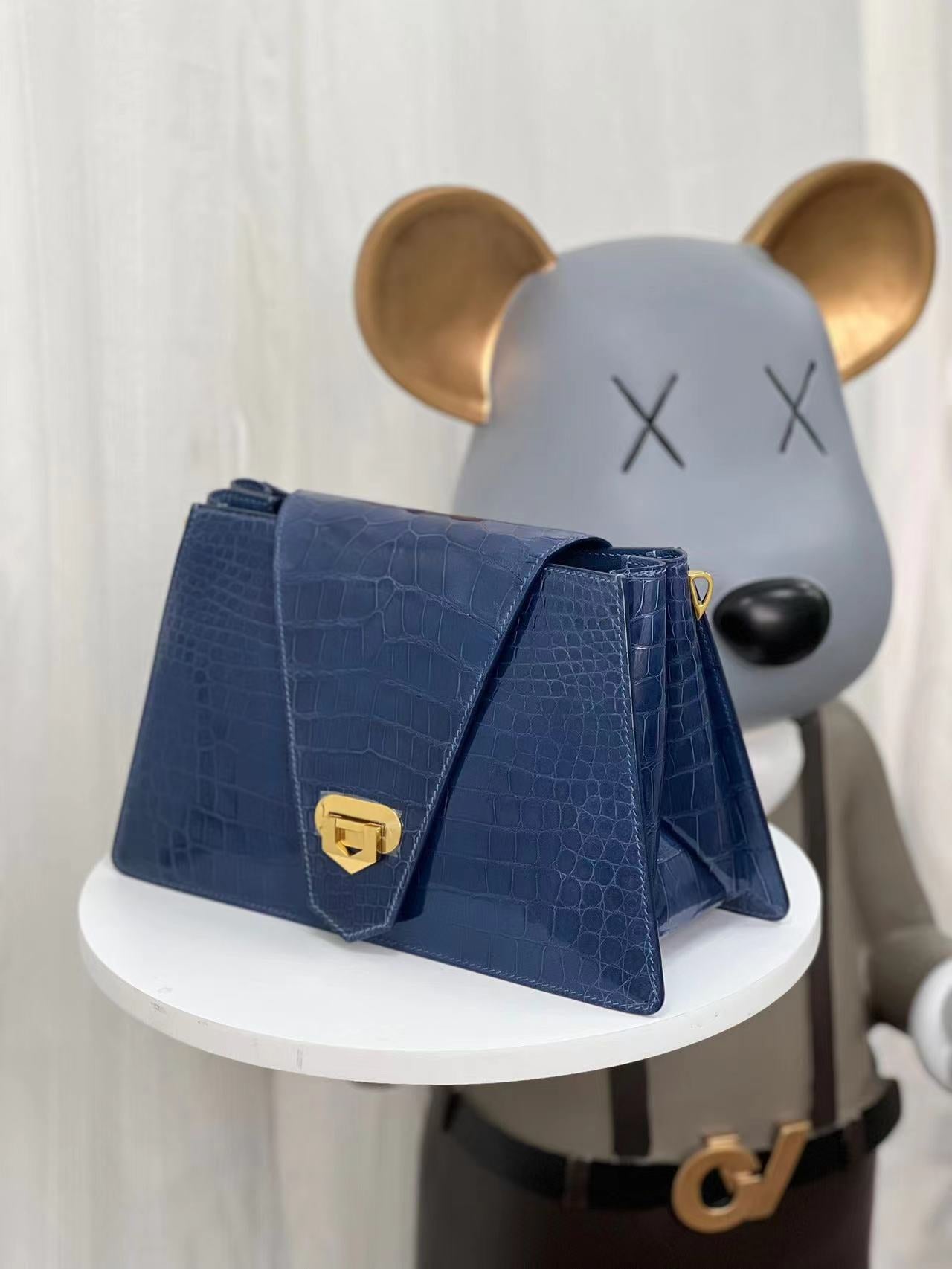 Nile Alligator Stylish Elegant Shoulder Bag