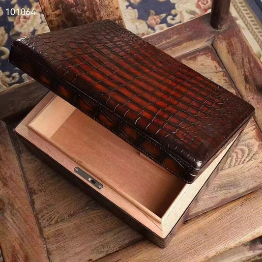 Crocodile Hand Brushing Cigar Box